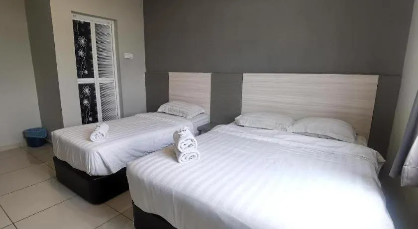Pearl Hotel Malacca 3*,